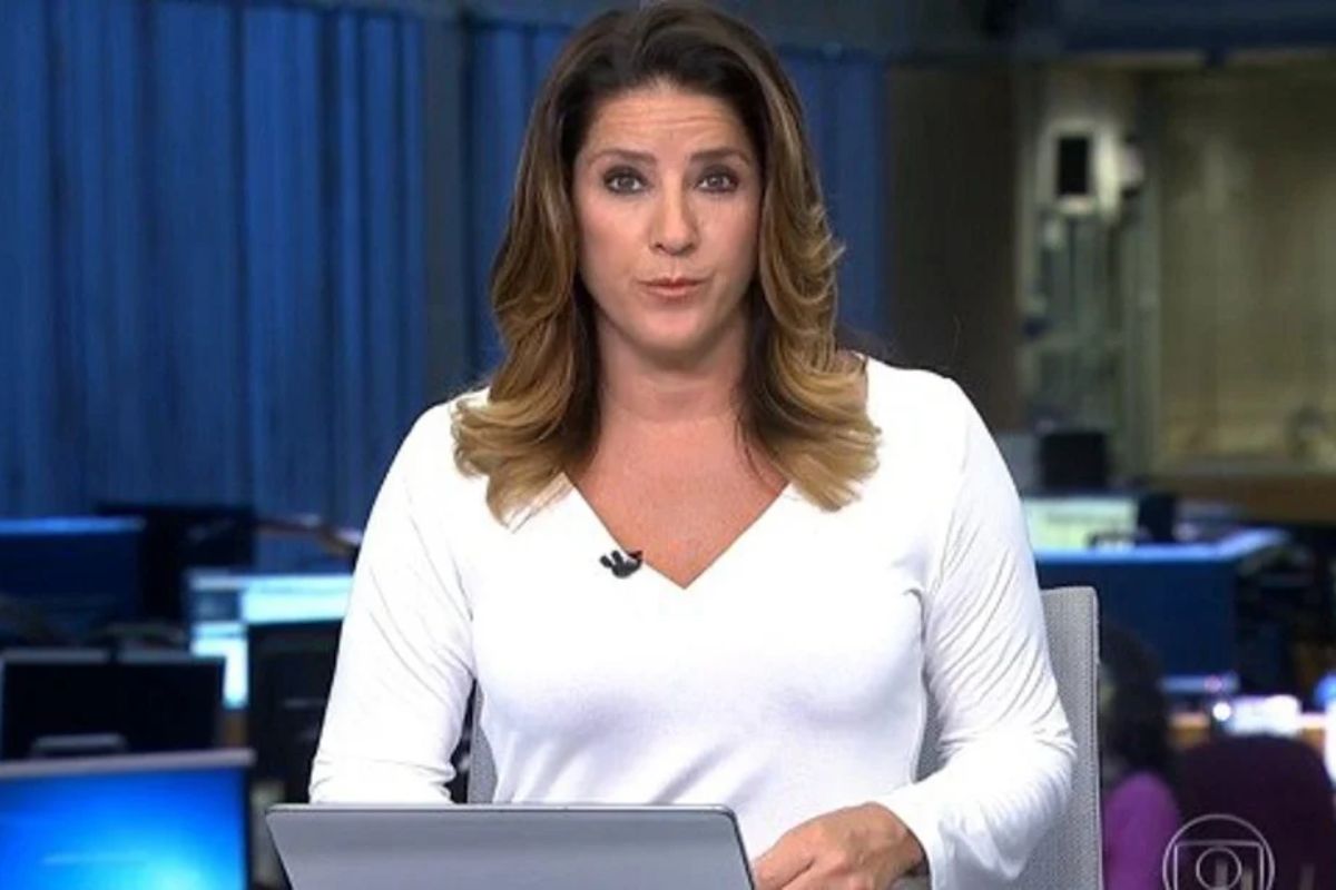 Christiane Pelajo apresentando jornal (Reprodução/Globo)