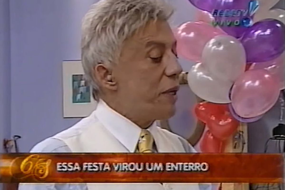 Relembre o polêmico programa A Casa é Sua com Clodovil (Reprodução/RedeTV)