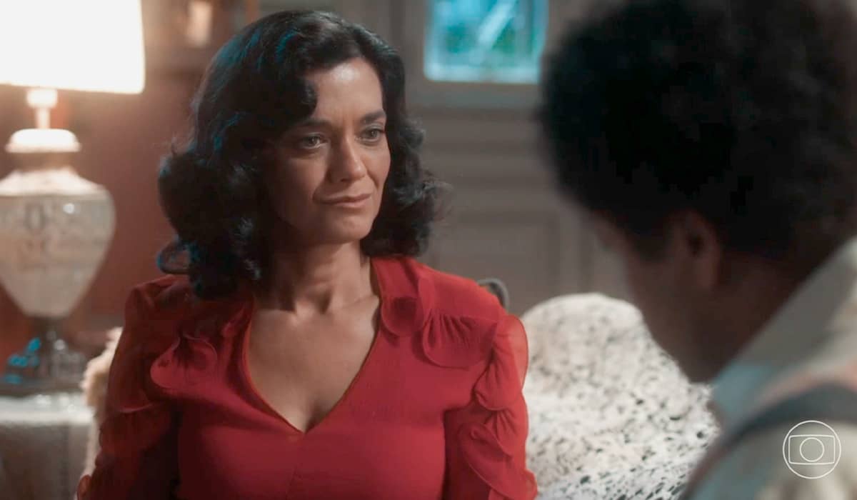 Então, Ana Cecília Costa é Verônica em Amor Perfeito<br />(Créditos: Reprodução/ TV Globo)