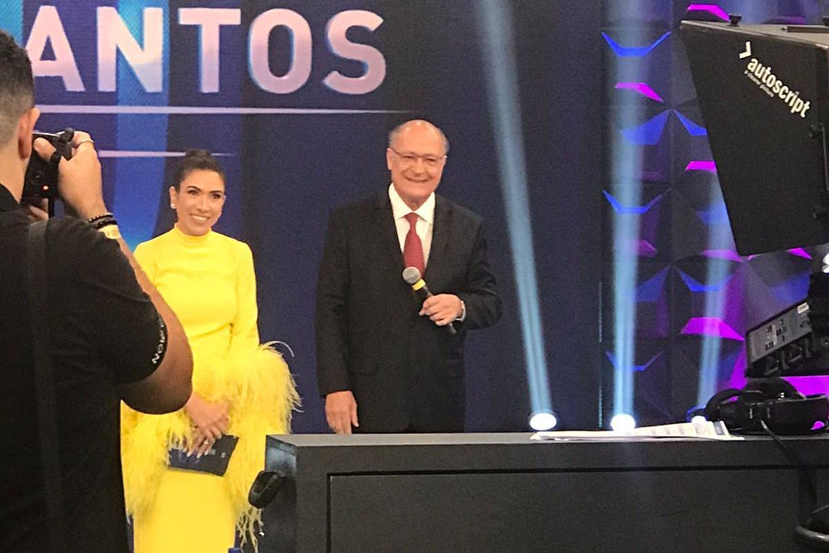 Geraldo Alckmin e Patrícia Abravanel em gravação do especial de 60 anos do Programa Silvio Santos