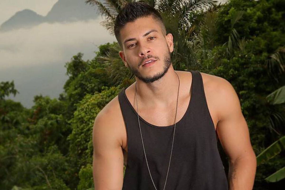 Arthur Aguiar fala sobre relação com a filha após divórcio com Maíra Cardi (Reprodução/Instagram)