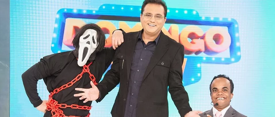 Geraldo Luís ao lado da personagem Morte e do Anão Marquinhos no Domingo Show