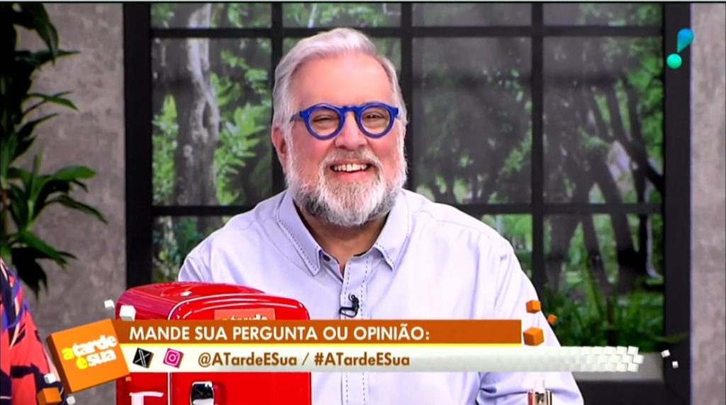 Leão Lobo como convidado do programa A Tarde é Sua