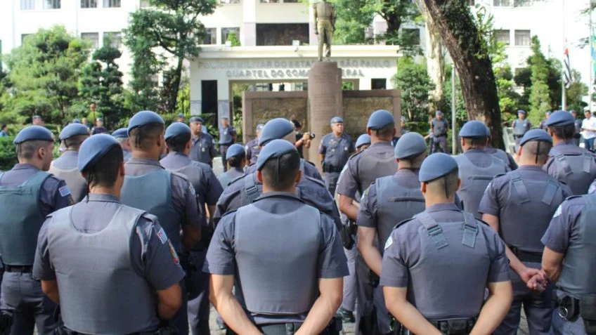 Polícia quer proibir canais de TV de abordar operações policiais como "chacina"