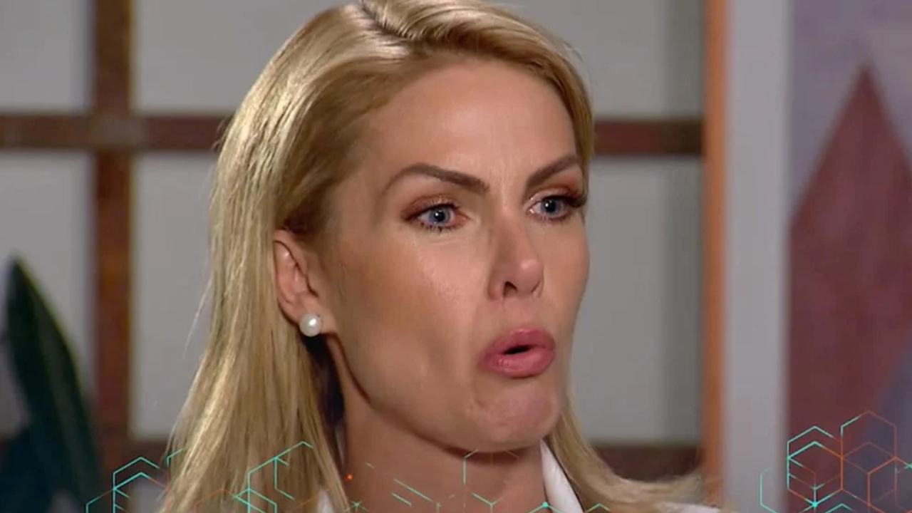 A apresentadora Ana Hickmann no Domingo Espetacular (Foto: Divulgação)