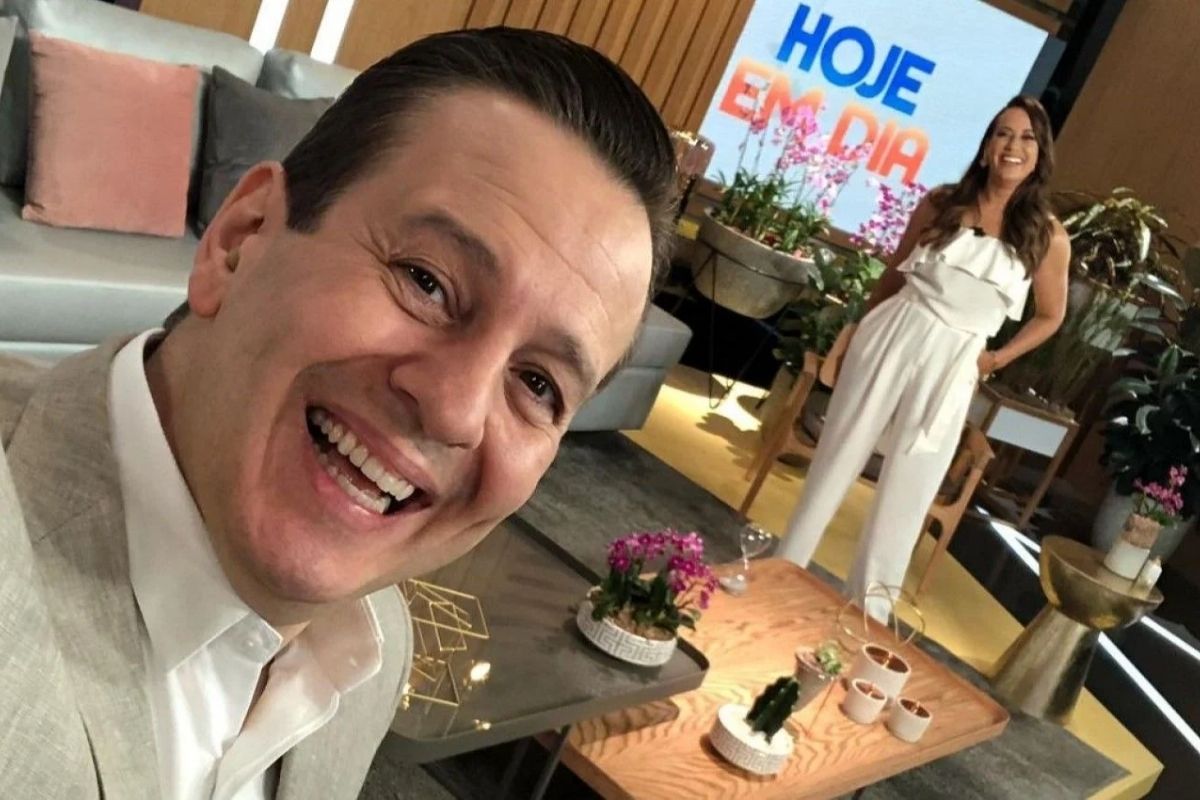 Em entrevista, Celso Zucatelli se diz feliz com retorno ao Hoje em Dia (Imagem: Record)