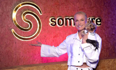 Xuxa assina com a Som Livre