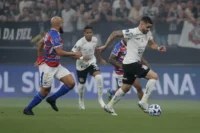 Corinthias e Fortaleza na Copa-Sul Americana